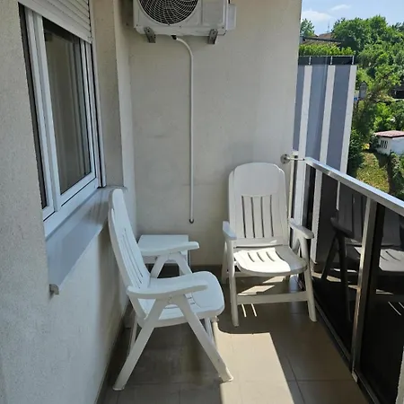 Comfort U Blizini Klinickog Centra